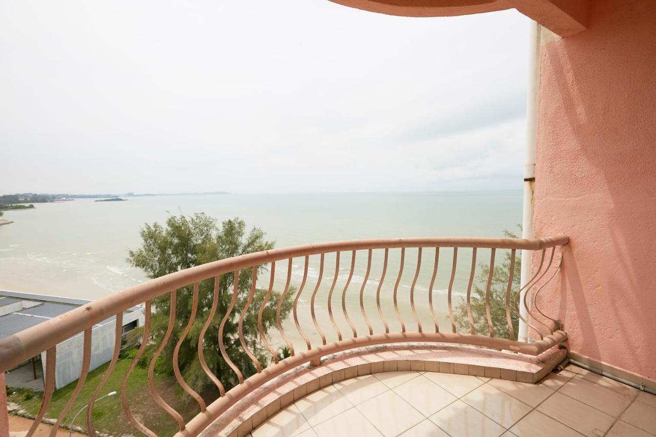 Jc Private Apartment Sunshine Bay Port Dickson Exterior photo